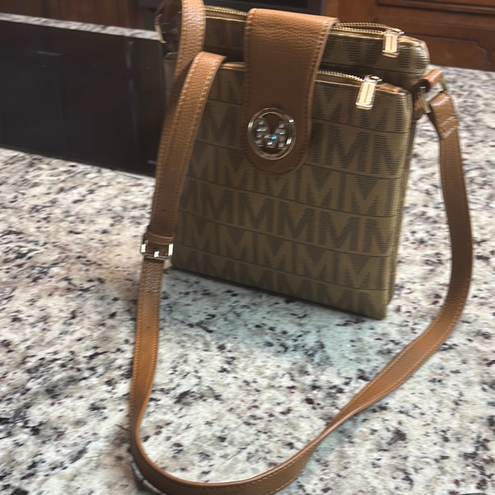 Stylish Tan Crossbody Bag